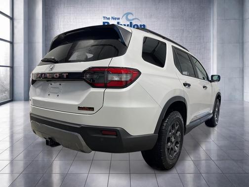 2026 Honda Pilot TrailSport
