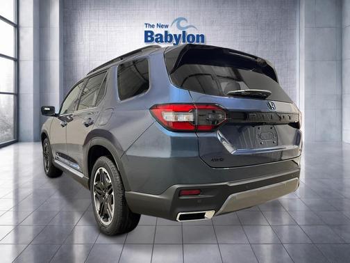 Smoke Blue Pearl 2026 Honda Pilot Touring 8-Passenger