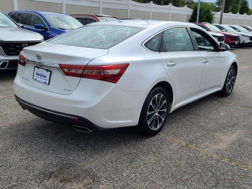 2017 Toyota Avalon XLE