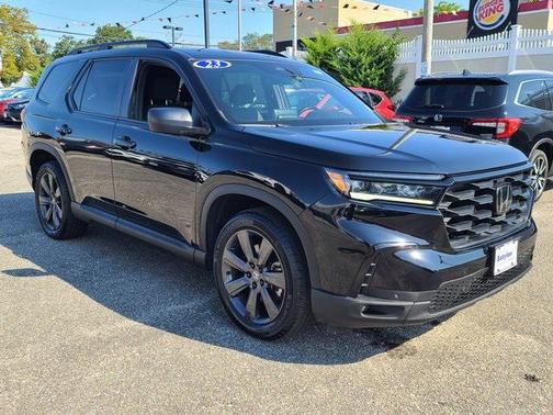 2023 Honda Pilot AWD Sport
