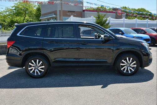 Crystal Black Pearl 2019 Honda Pilot EX-L