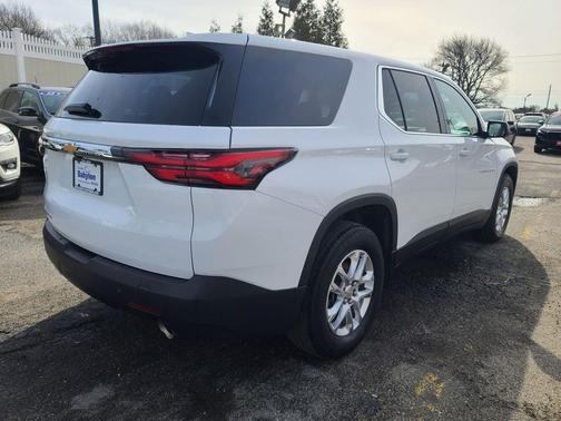 2023 Chevrolet Traverse LS