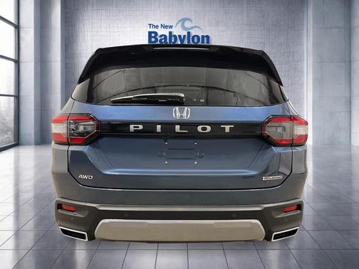 Smoke Blue Pearl 2026 Honda Pilot Touring 8-Passenger