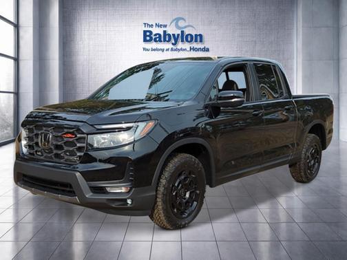 Crystal Black Pearl 2026 Honda Ridgeline TrailSport+