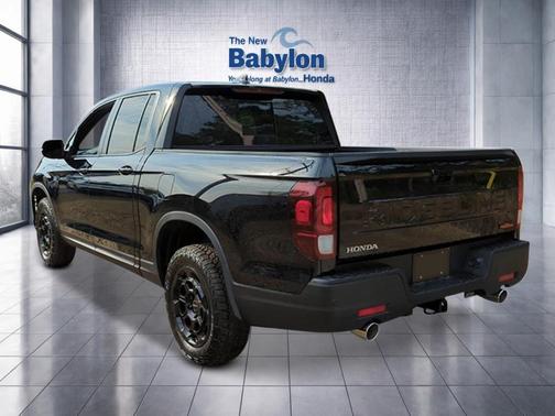 Crystal Black Pearl 2026 Honda Ridgeline TrailSport+