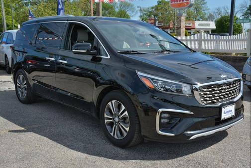 Aurora Black 2019 Kia Sedona SX