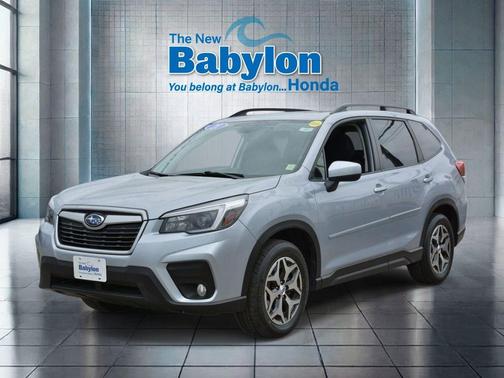 Ice Silver Metallic 2021 Subaru Forester Premium