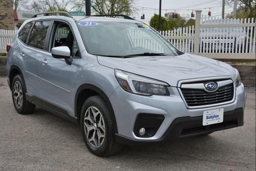 Ice Silver Metallic 2021 Subaru Forester Premium