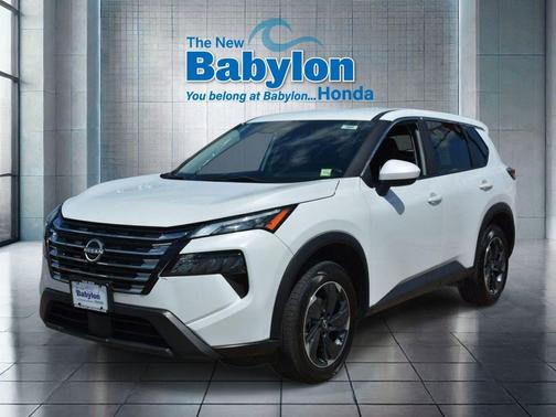 Everest White Pearl 2024 Nissan Rogue SV