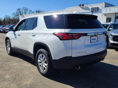 2023 Chevrolet Traverse LS