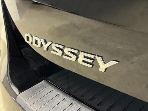 Crystal Black Pearl 2026 Honda Odyssey EX-L