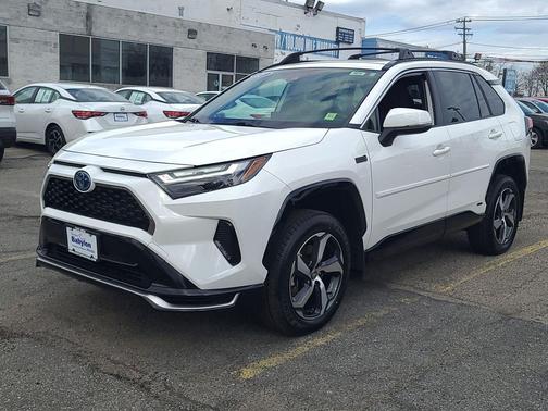 2023 Toyota RAV4 Prime SE