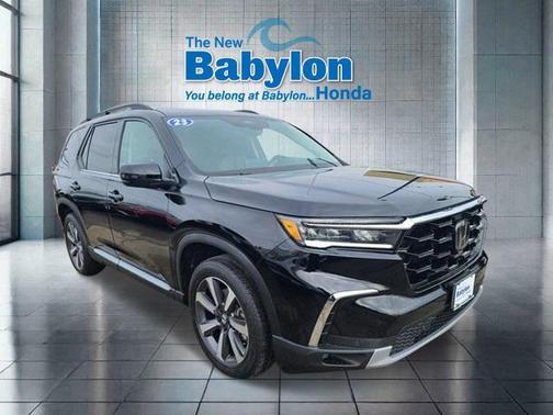 2023 Honda Pilot Touring 8-Passenger