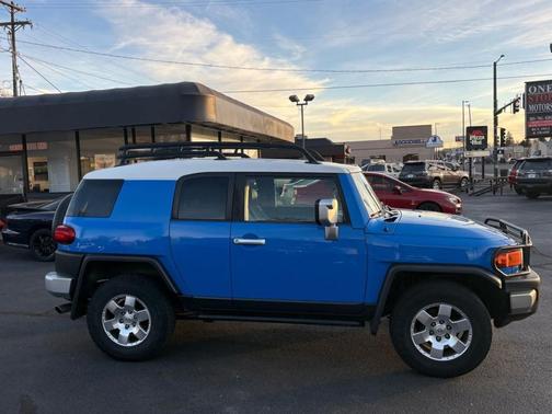 2007 Toyota FJ Cruiser Base (Retail Orders Only) (A5)