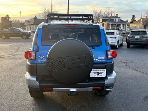 2007 Toyota FJ Cruiser Base (Retail Orders Only) (A5)