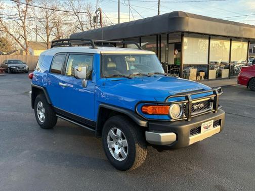 2007 Toyota FJ Cruiser Base (Retail Orders Only) (A5)