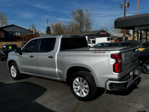 Silver 2022 Chevrolet Silverado 1500 Limited Custom