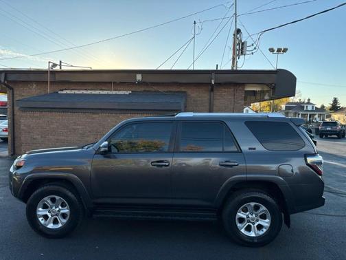 2017 Toyota 4Runner SR5