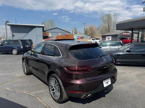 Beige 2016 Porsche Macan S