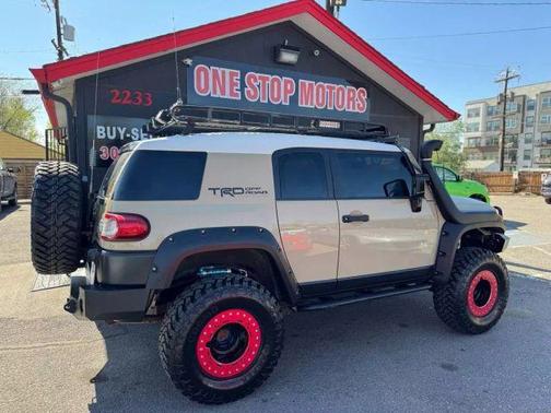 2013 Toyota FJ Cruiser Base