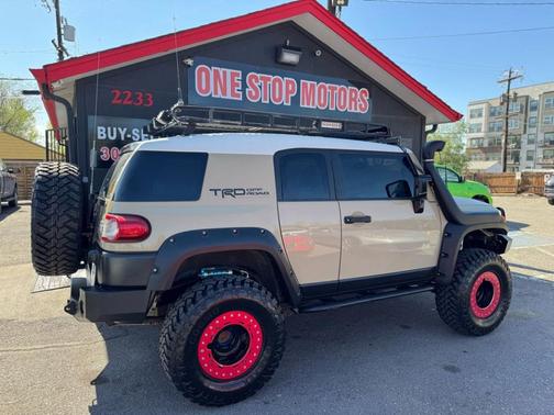 2013 Toyota FJ Cruiser Base