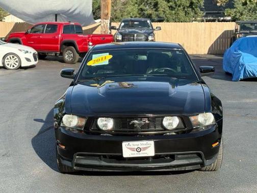 2011 Ford Mustang GT Premium