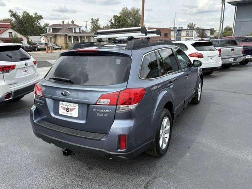 Twighlight Blue Metallic 2013 Subaru Outback 3.6R Limited