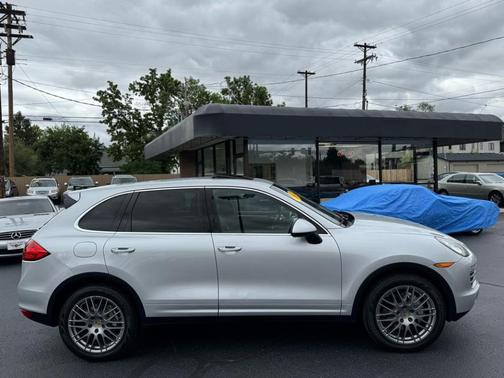 2012 Porsche Cayenne S