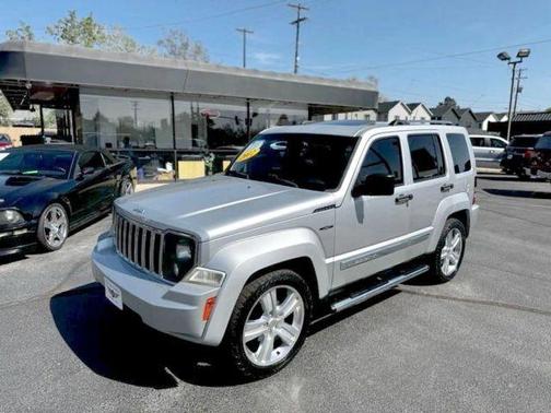 Silver 2012 Jeep Liberty Jet