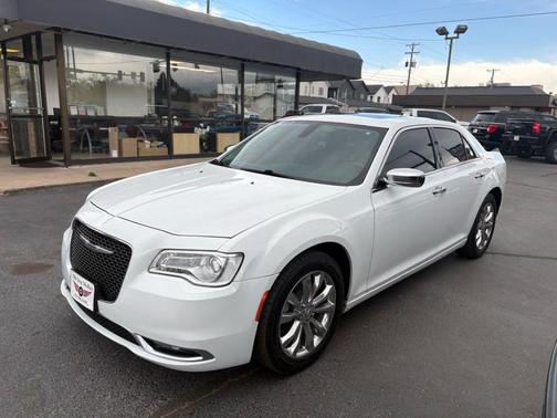 White 2016 Chrysler 300C Base