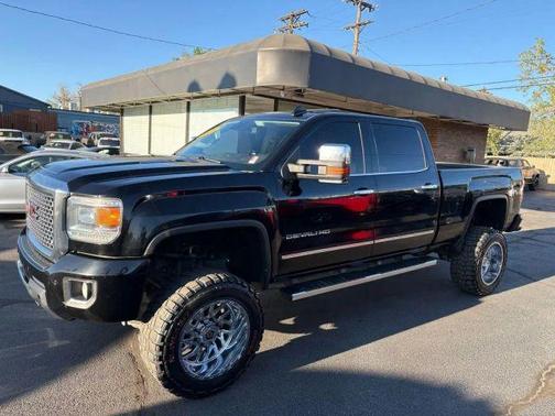 Black 2016 GMC Sierra 2500 Denali