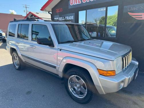 2008 Jeep Commander Sport