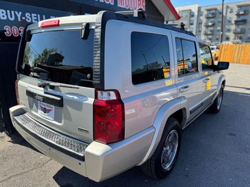 2008 Jeep Commander Sport