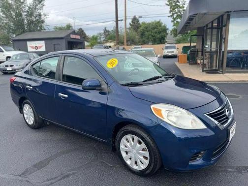 2013 Nissan Versa 1.6 SV