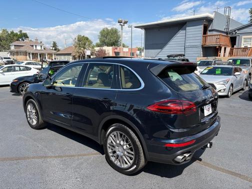 2016 Porsche Cayenne S