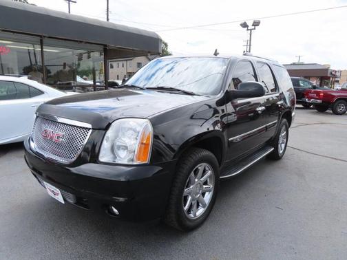 Black 2008 GMC Yukon Denali