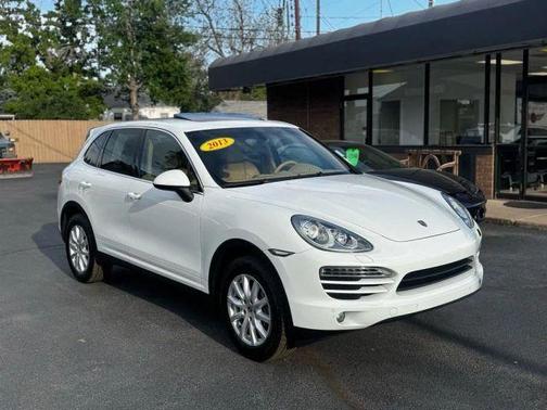 White 2013 Porsche Cayenne Base