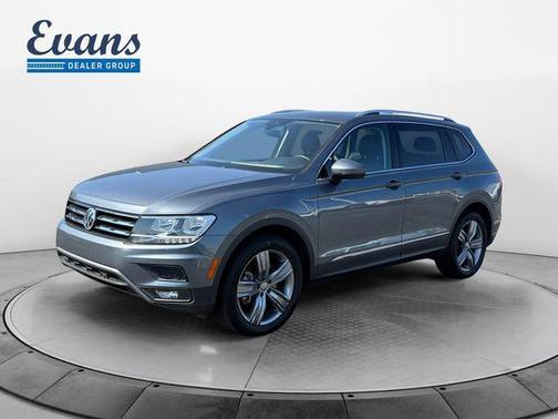 Platinum Gray Metallic 2021 Volkswagen Tiguan 2.0T SEL