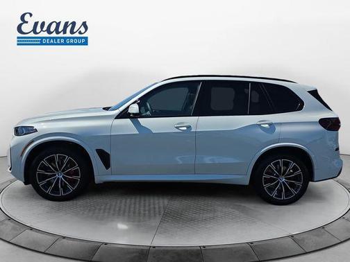 Mineral White Metallic 2026 BMW X5 xDrive40i