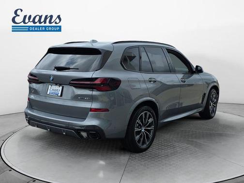 Skyscraper Grey Metallic 2026 BMW X5 xDrive40i