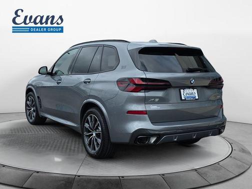 Skyscraper Grey Metallic 2026 BMW X5 xDrive40i