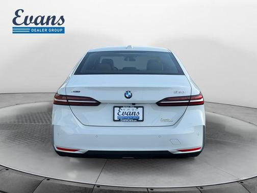 Alpine White 2026 BMW 530 xDrive