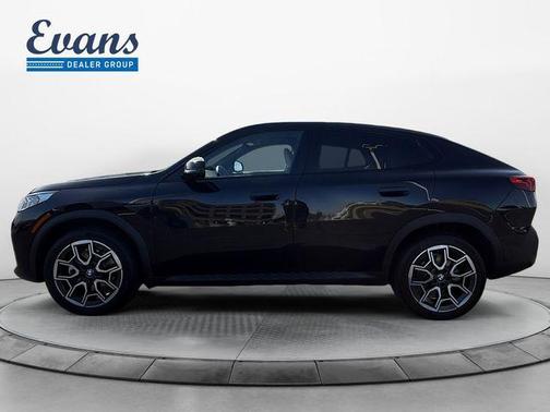 Black Sapphire Metallic 2024 BMW X2 xDrive28i