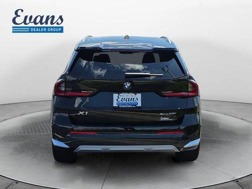 Black Sapphire Metallic 2026 BMW X1 xDrive28i