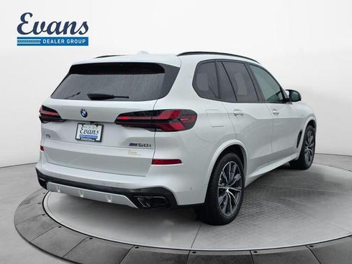 Mineral White Metallic 2026 BMW X5 M60i