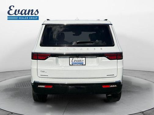 Bright White Clearcoat 2023 Jeep Wagoneer Series III 4x4