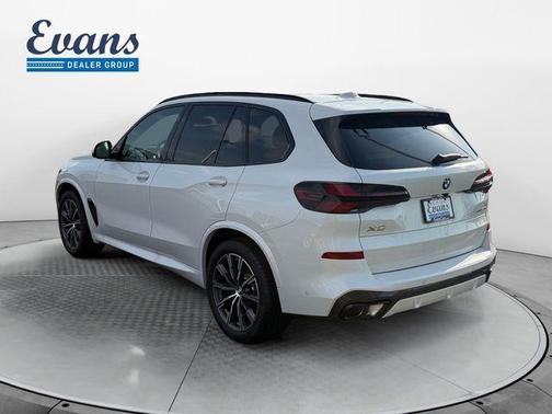 Mineral White Metallic 2026 BMW X5 xDrive40i
