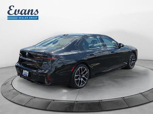 Black Sapphire Metallic 2026 BMW 750e i xDrive