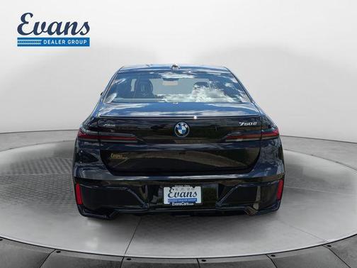 Black Sapphire Metallic 2026 BMW 750e i xDrive