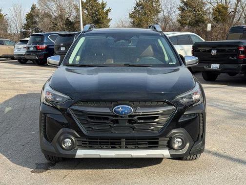Crystal Black Silica 2023 Subaru Outback Touring
